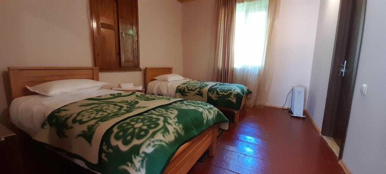 Guest House Lekhtagi Mestia Exterior photo